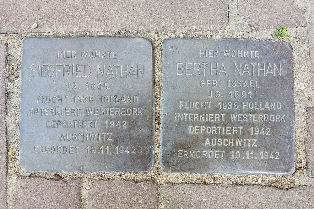 Stolpersteine Nonnenplatz 7 #1