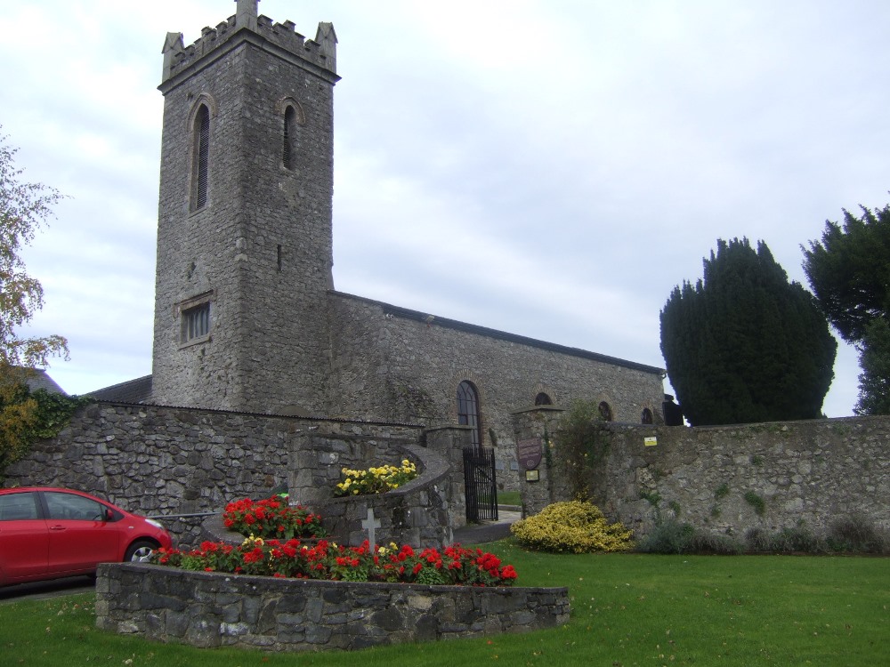 Oorlogsgraf van het Gemenebest St. Michael and All Angels Church of Ireland Churchyard #1