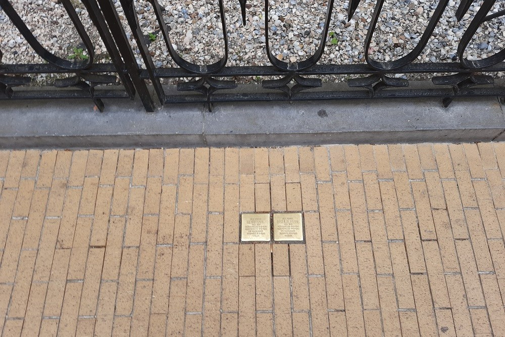 Stolpersteine Oude Kijk In Het Jatstraat 8 #1