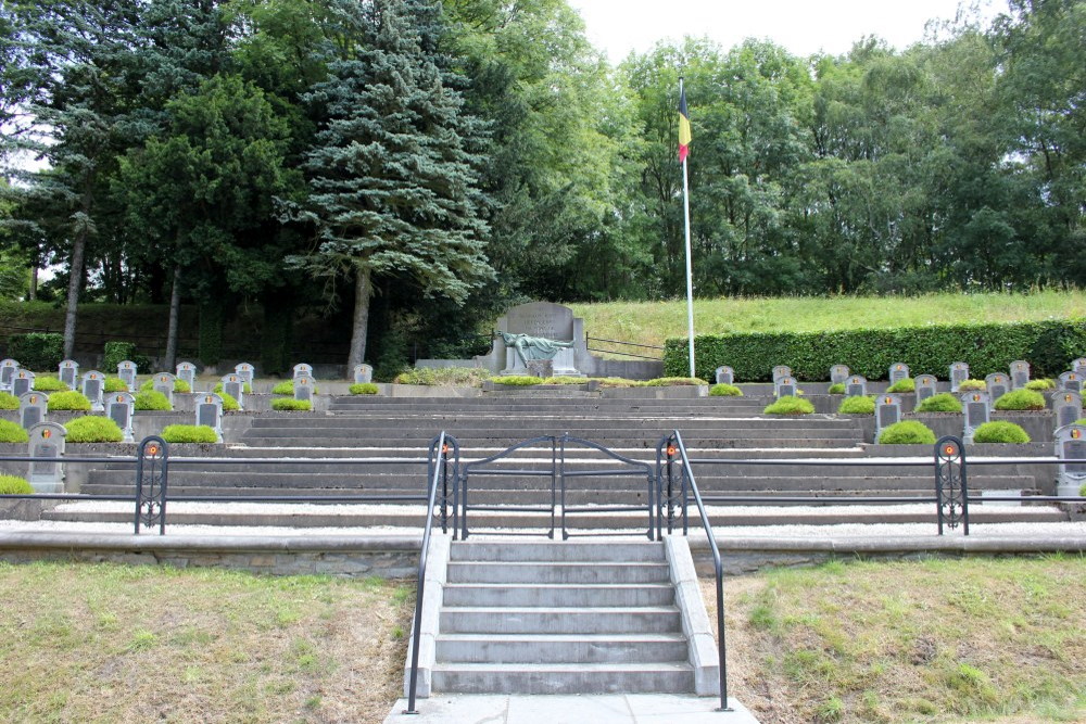 Belgische Oorlogsbegraafplaats Chaudfontaine #1