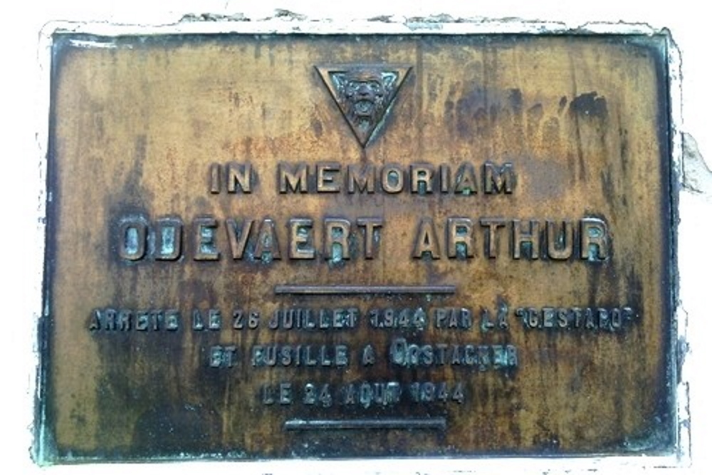Herinneringsmonument Arthur Odevaert #1