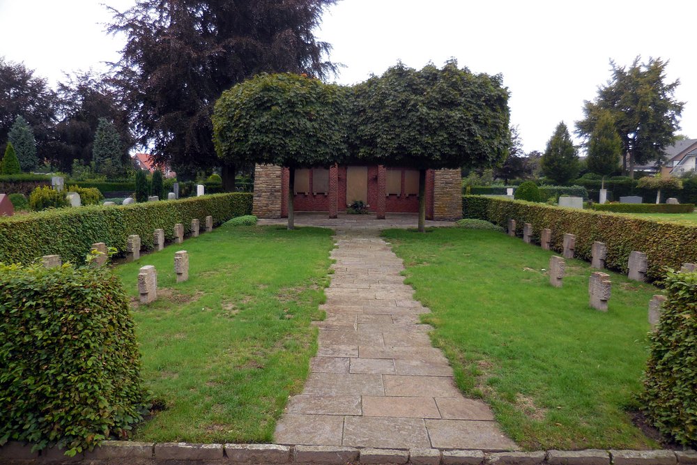 Memorial and Graves Raesfeld