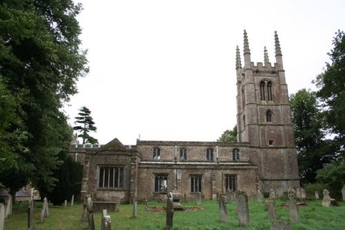 Commonwealth War Graves All Saints Churchyard