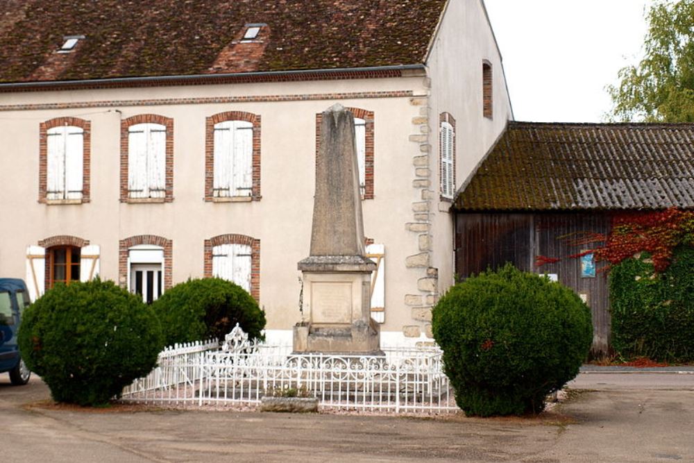 Oorlogsmonument Sépeaux #1