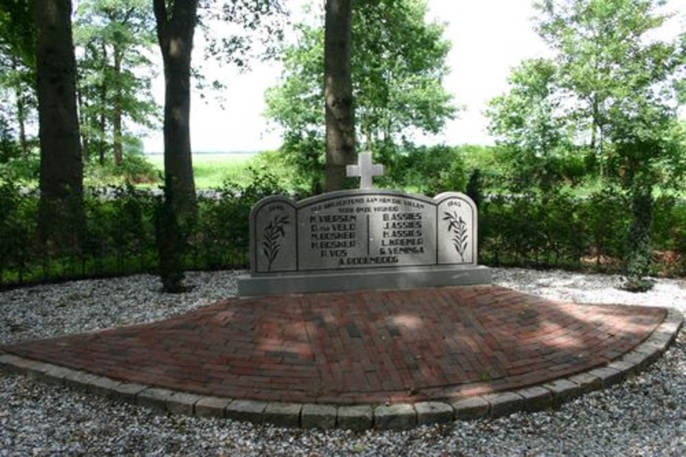 Remembrance Monument Een #2