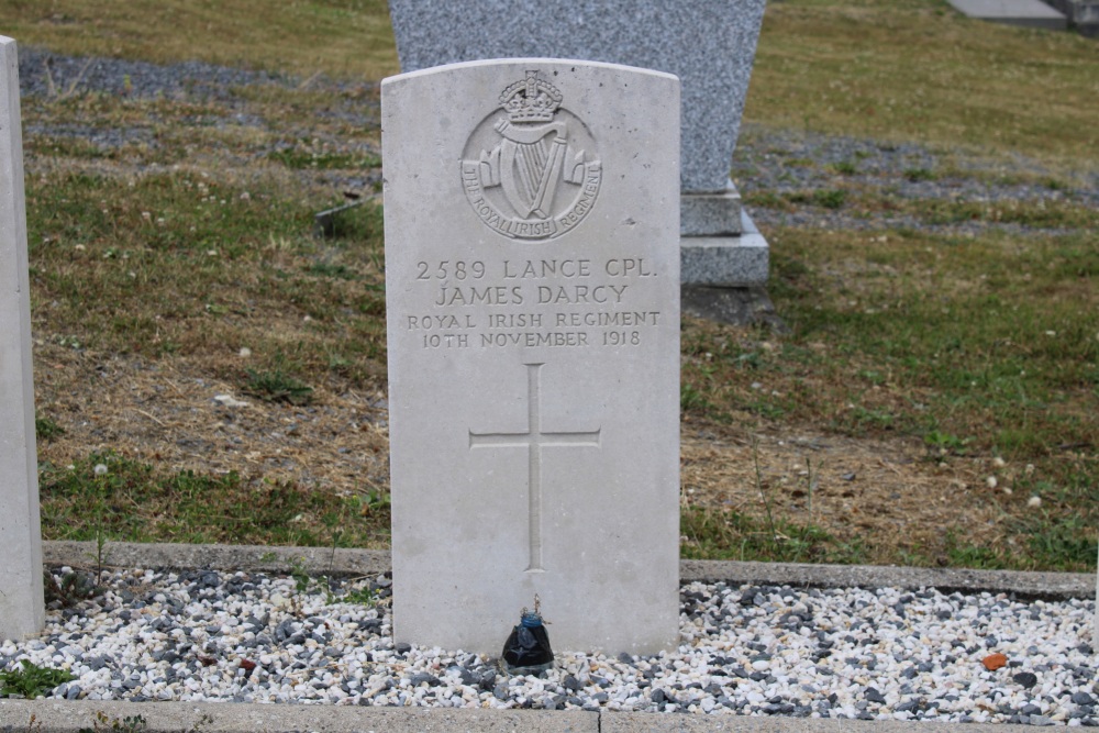 Commonwealth War Graves Spiennes #4