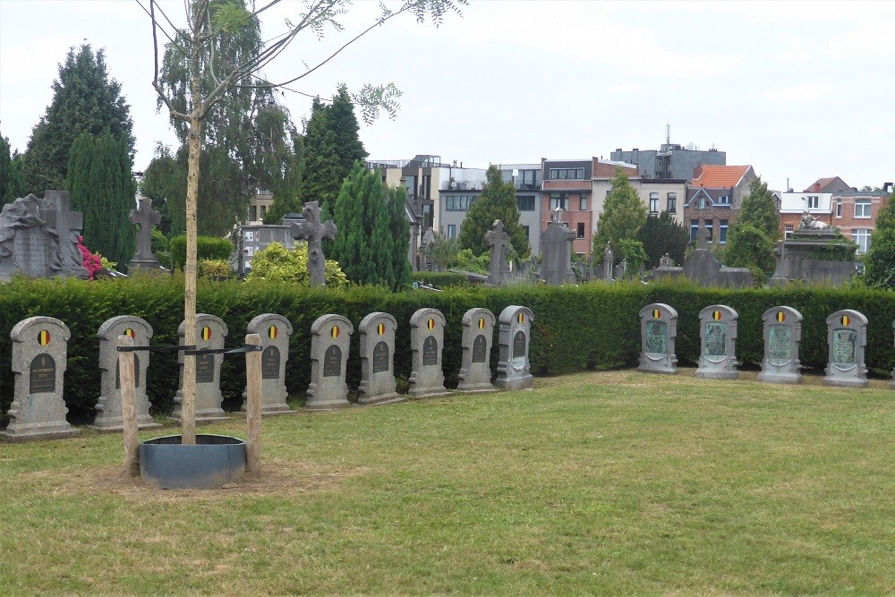 Belgische Oorlogsgraven Berchem (Antwerpen) #3