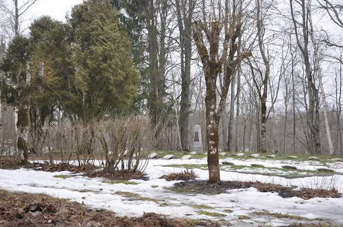 SovietWar Cemetery Meņģelē