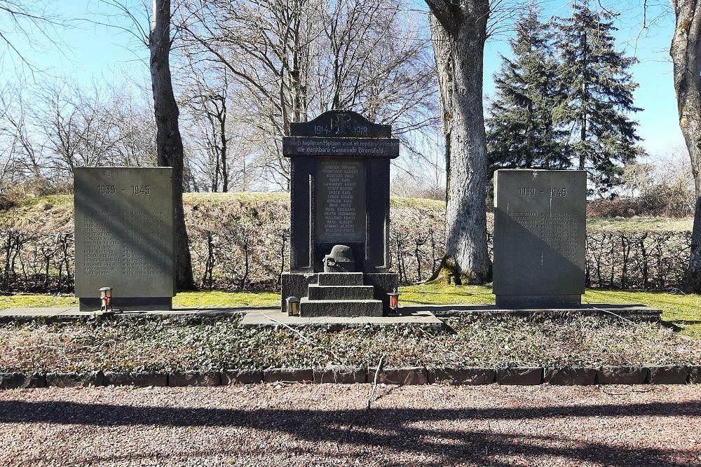 War Memorial Bronsfeld #1