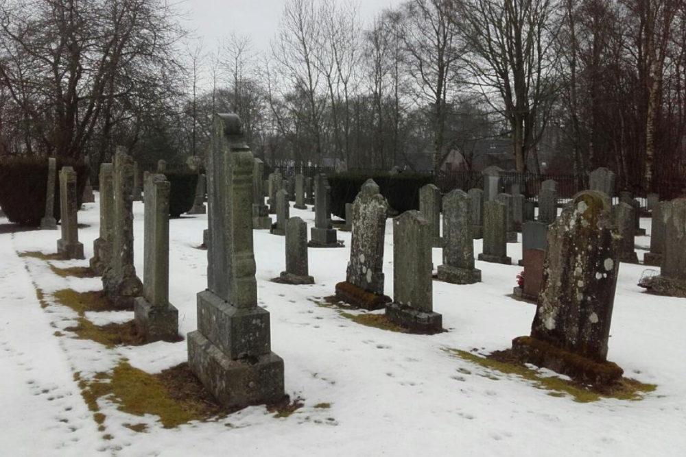 Commonwealth War Grave Keith Hall Parish Churchyard