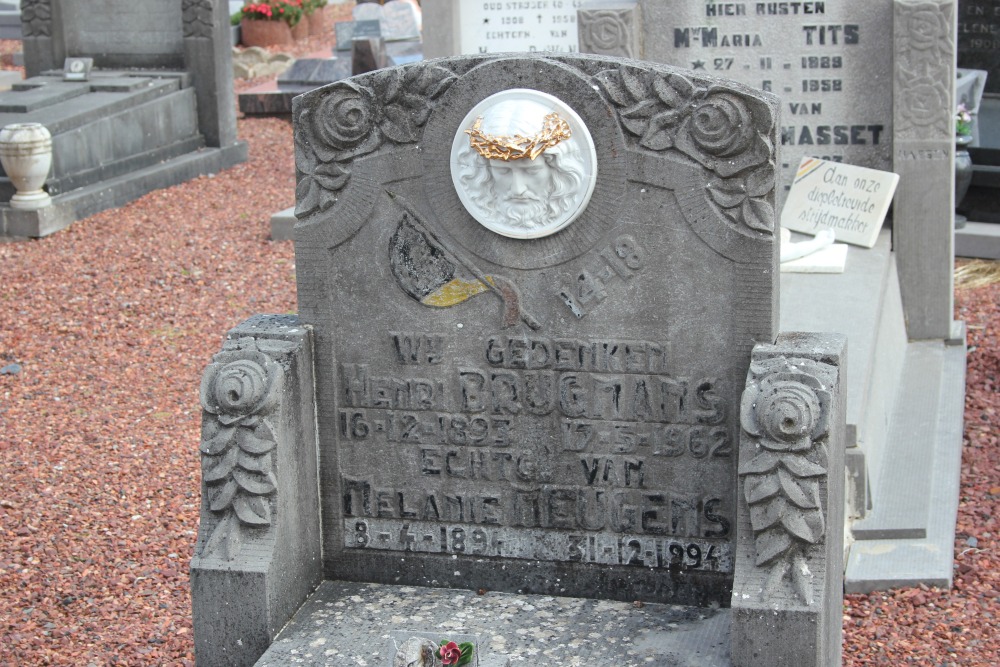 Belgian Graves Veterans Mechelen-Bovelingen Churchyard #4