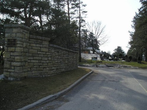 Oorlogsgraven van het Gemenebest Pinecrest Cemetery