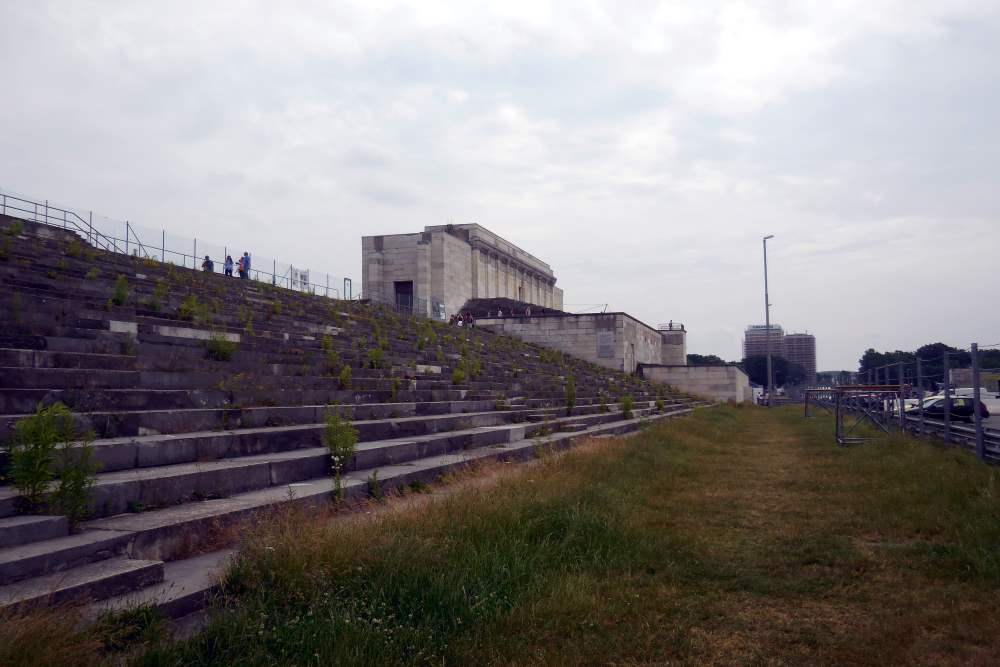 Zeppelin Field #4