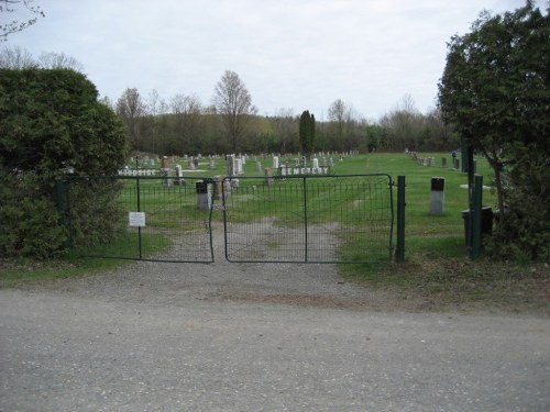 Commonwealth War Grave Woodside Cemetery #1