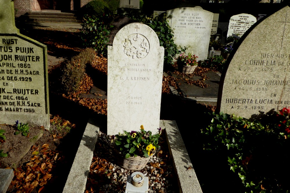 Nederlandse Oorlogsgraven Rooms Katholieke Begraafplaats Blaricum