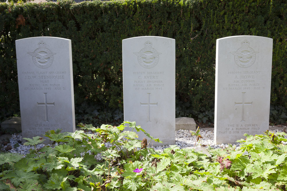 Commonwealth War Graves General Cemetery Wilp #2