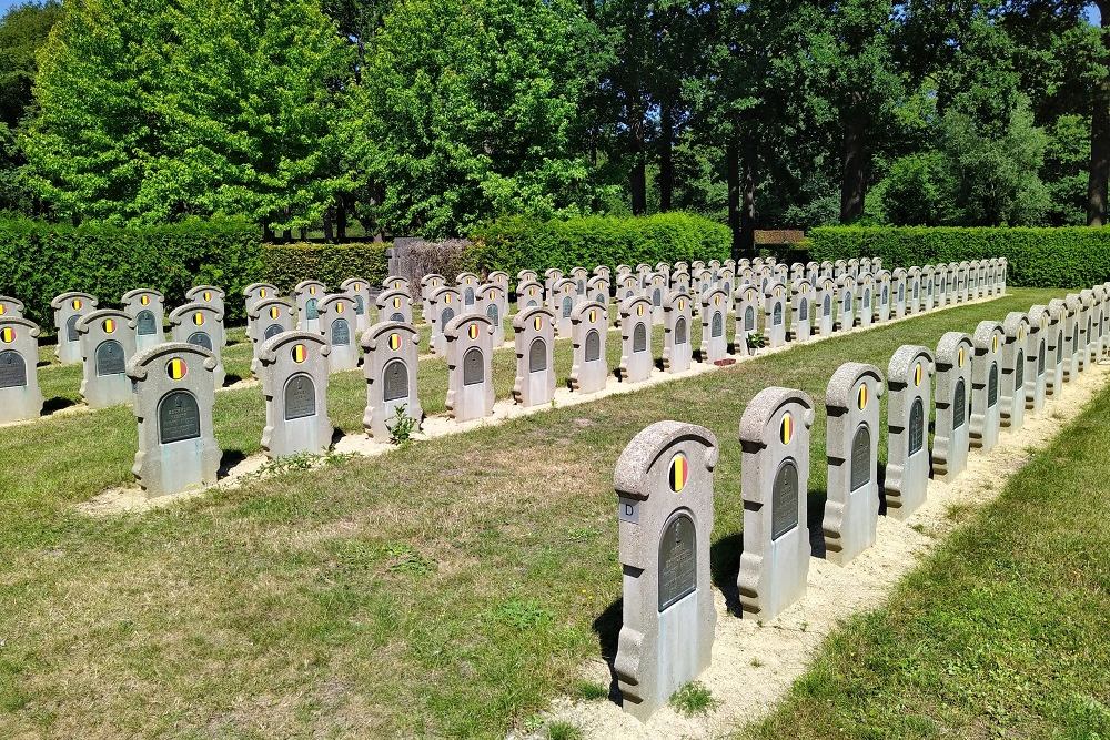 Belgische Oorlogsgraven Antwerpen Begraafplaats Schoonselhof #2