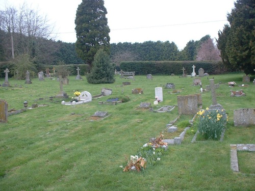 Oorlogsgraven van het Gemenebest St Luke Churchyard Extension #1