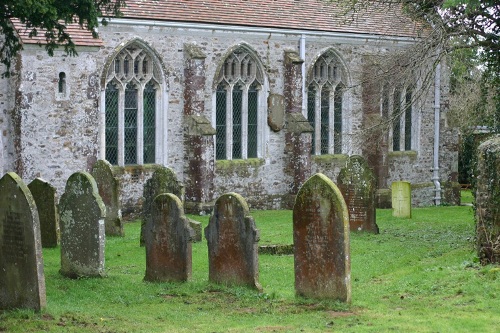 Commonwealth War Grave St. Mary Churchyard