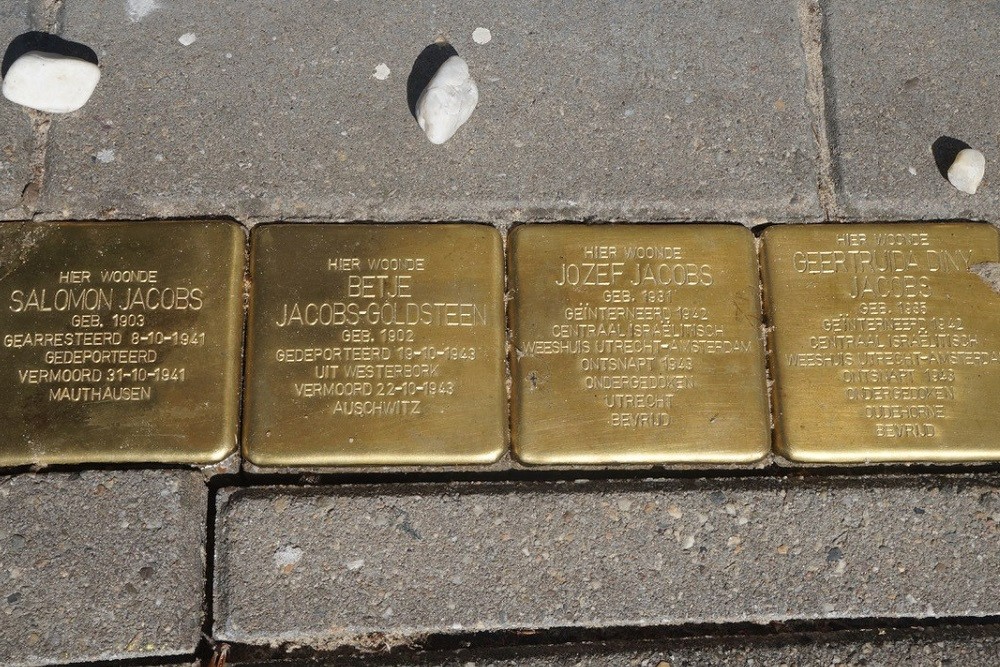 Stolpersteine Dorpsstraat 14