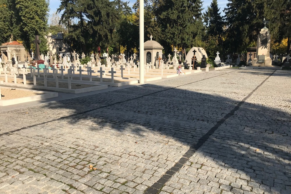 French War Graves Bucharest #3