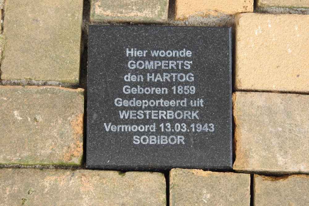 Herdenkingssteen Bloempotsteeg 27