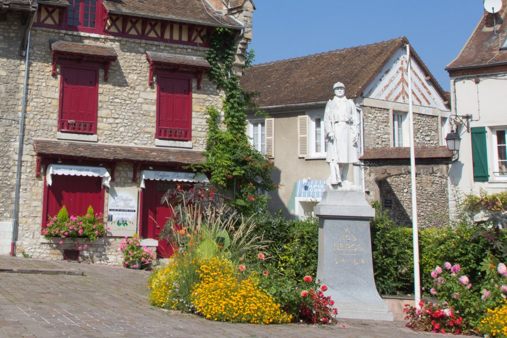 Oorlogsmonument Moret-sur-Loing #1