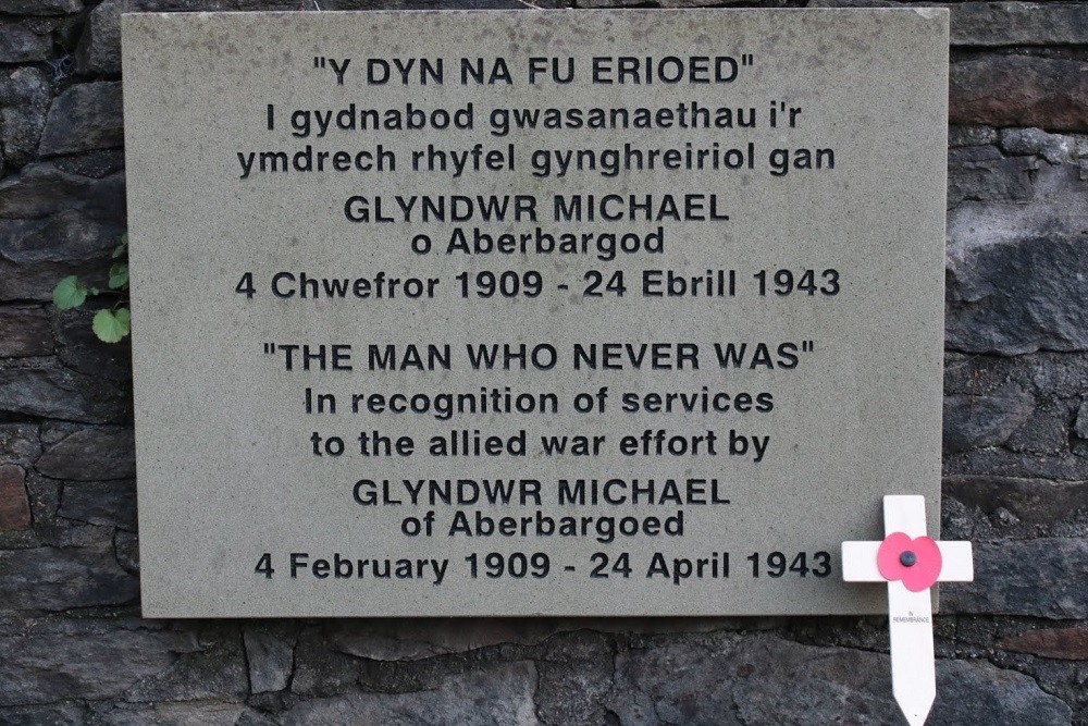 War Memorial Aberbargoed #2