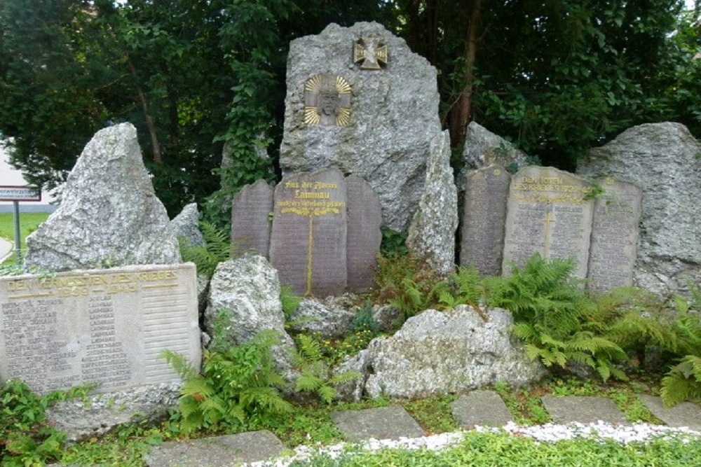 Monument Voor De Soldaten Die Sneuvelden In WO I En WO II Laimnau #2