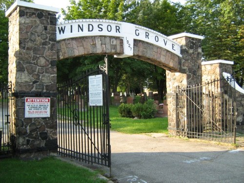 Oorlogsgraven van het Gemenebest Grove Cemetery