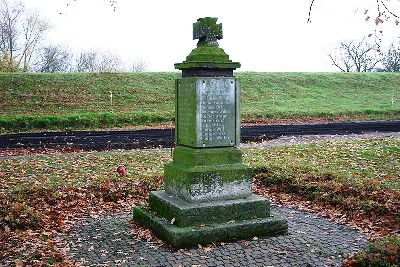 Oorlogsmonument Riesigk #1