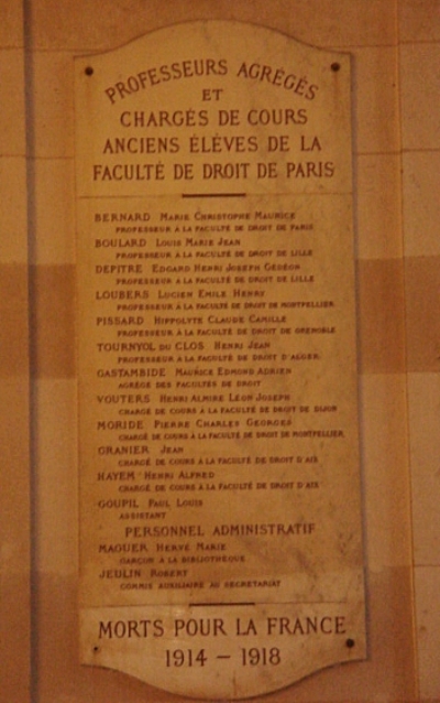 Gedenktekens Faculté de droit Parijs #1
