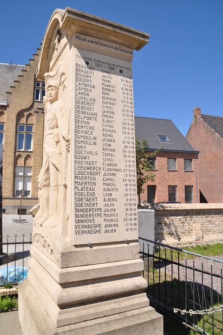 War Memorial Reningelst #4