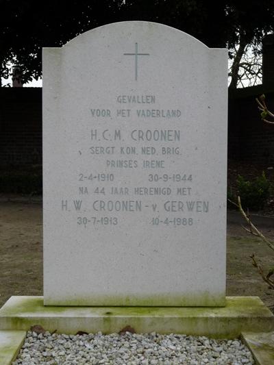 Nederlandse Oorlogsgraven St. Lambertus Begraafplaats #2