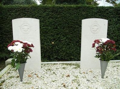 Oorlogsgraven van het Gemenebest Gemeentelijke Begraafplaats Spijkenisse #2