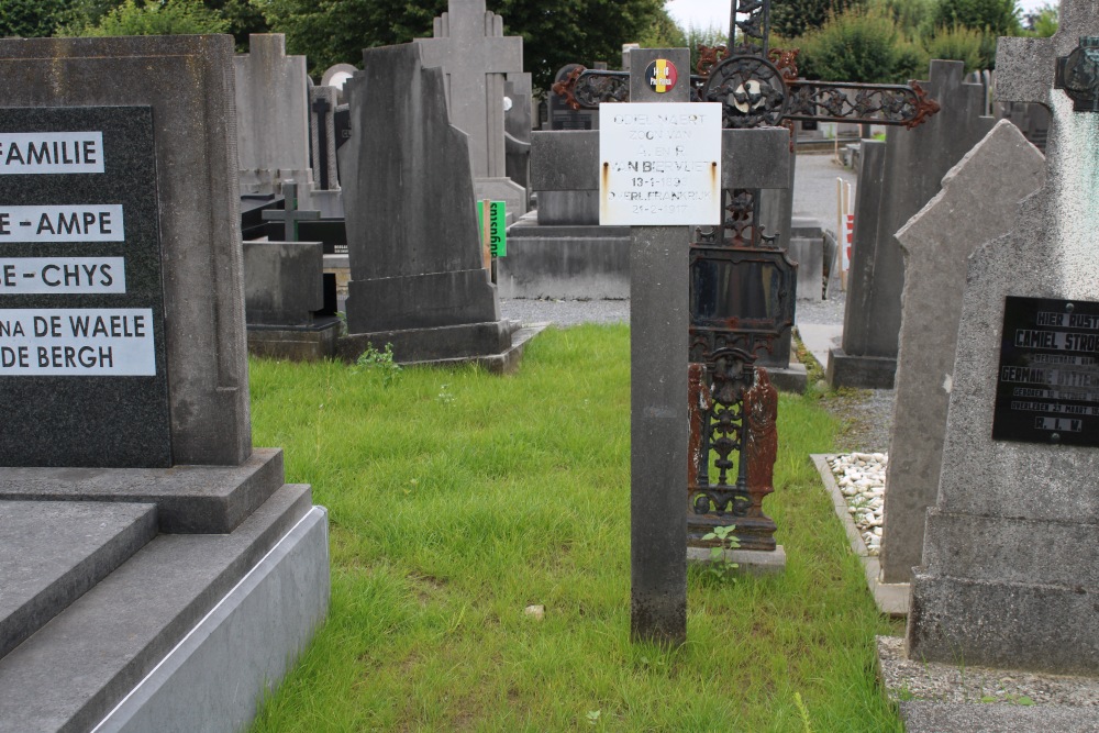 Belgian War Grave Ardooie #2