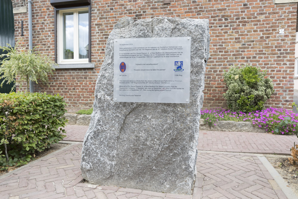 Monument en Informatiebord Pvt. Daniel Pearson jr. #2