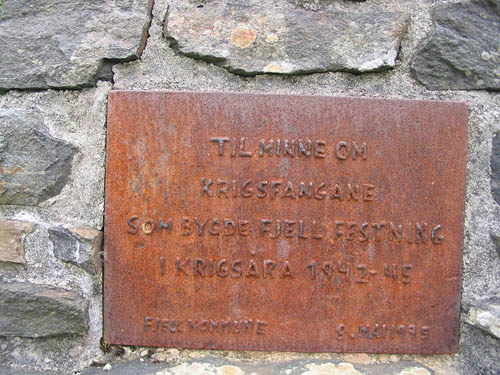 Monument Krijgsgevangenen Fjell Festing #2
