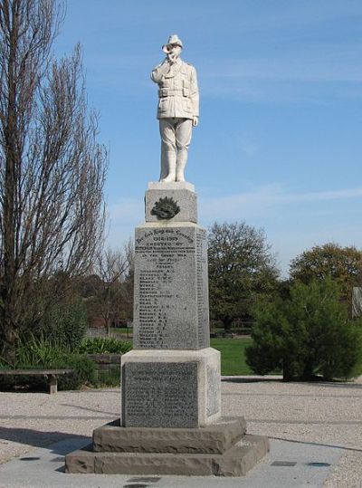 Oorlogsmonument Mitcham #1