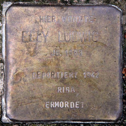 Stolpersteine Gardeschtzenweg 96 #2