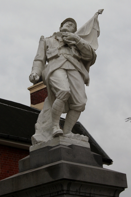 War Memorial Thélus #3