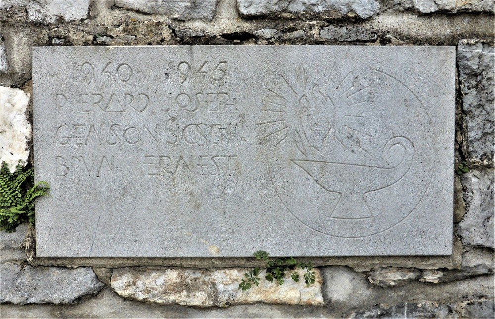 War Memorial Pondrôme #4