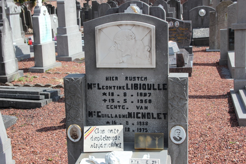 Belgian Graves Veterans Mechelen-Bovelingen Churchyard #3