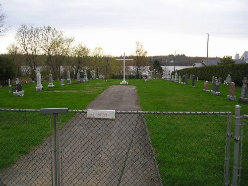 Commonwealth War Grave St. Francois Xavier Cemetery #1