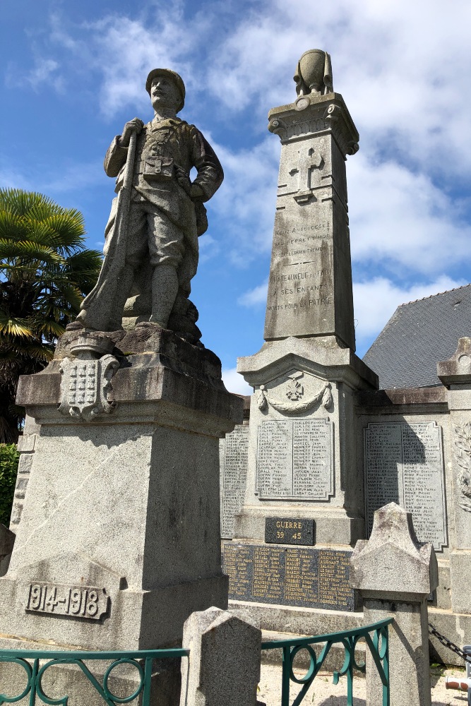 War Memorial Chateauneuf-de-Faou #4