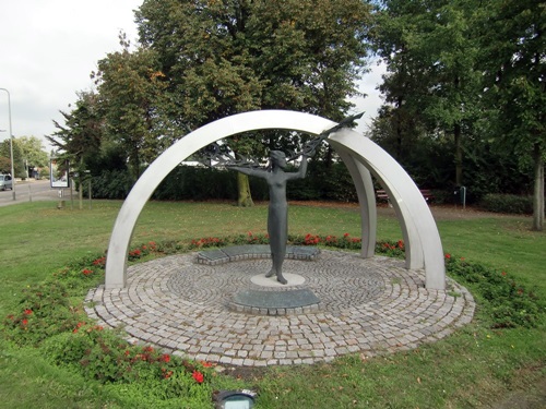 War Memorial Heythuysen #1