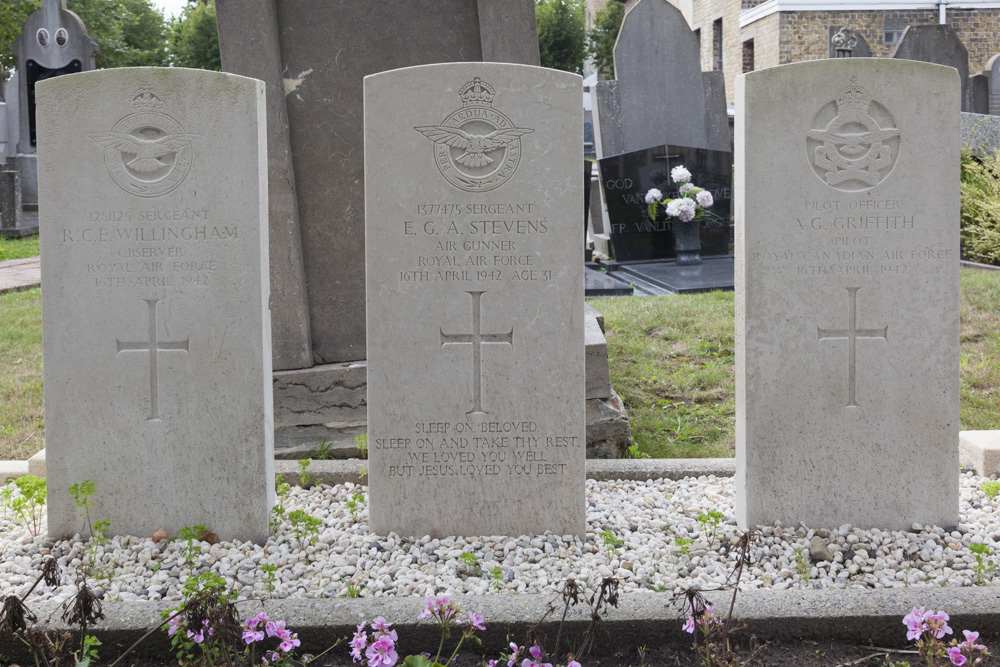 Commonwealth War Graves Vlissegem #3
