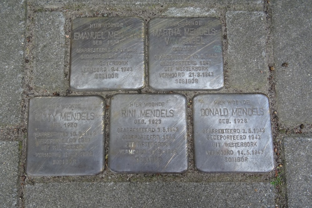 Stolpersteine Bredaseweg 422