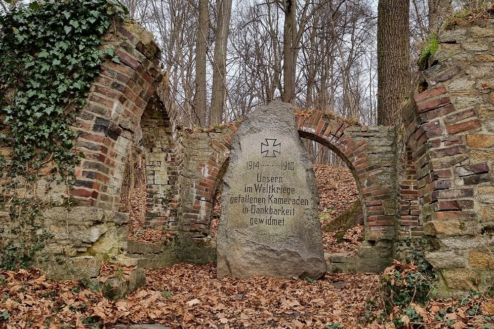 Duits Oorlogsmonument Zawidów #5