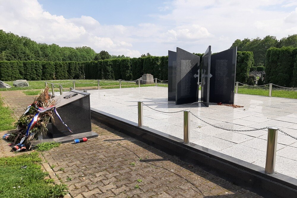 Monument Bulgarian Soldiers 1944 - 1945